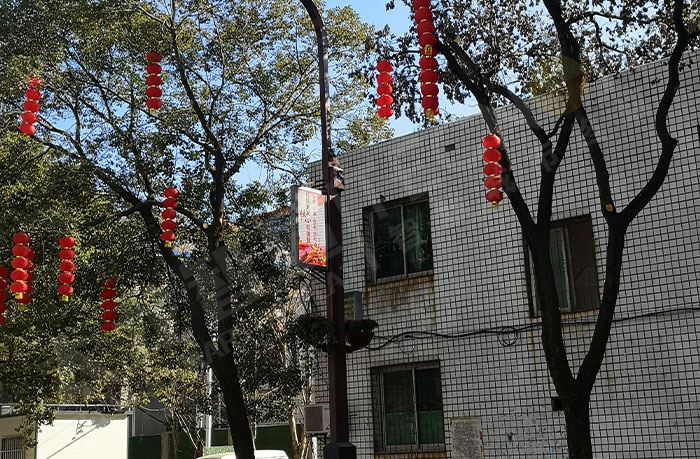 led燈桿屏|智慧燈桿屏|led廣告機(jī)|智慧路燈屏|戶(hù)外LED廣告機(jī)|燈桿屏|智慧燈桿|智慧路燈